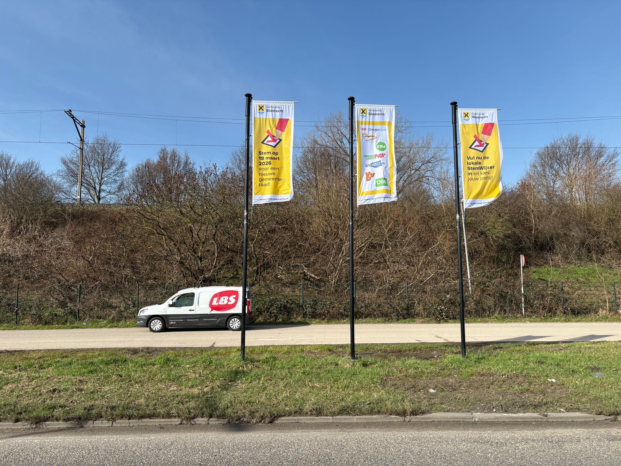 Vlaggenparade gemeenteraadsverkiezingen